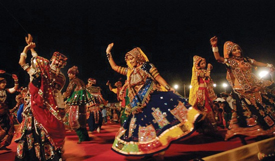 dandiya & garba in gujarat, navratri festival in ahmedabad, cheap flights to indiat