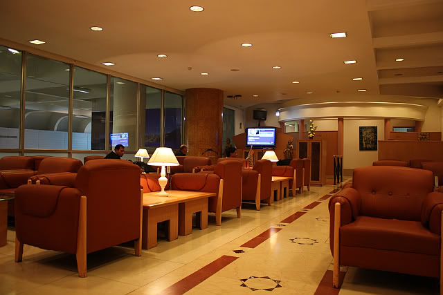 air india lounge services,airports in India,air India maharaja lounge details 