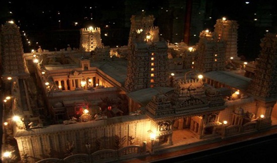 Night view of float festival in Madurai