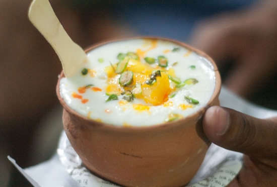 roadside lassi vendors in India, Indian summer drinks