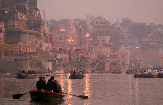 things to do in varanasi, travel tips for banaras, ganga dussehra festival 2014 date, life on ghats of varanasi