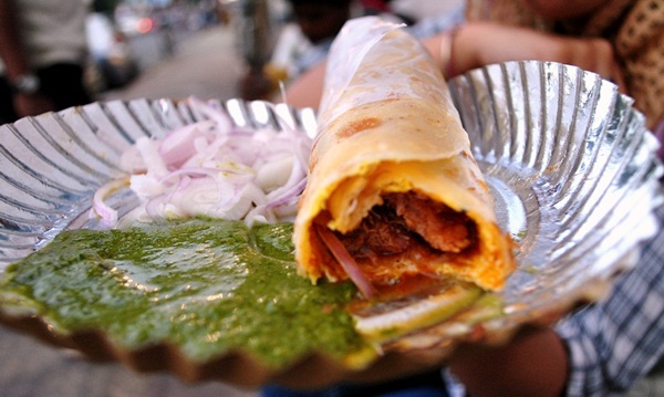best foods to eat in mumbai, mumbai street food guide online, cheap flights to mumbai