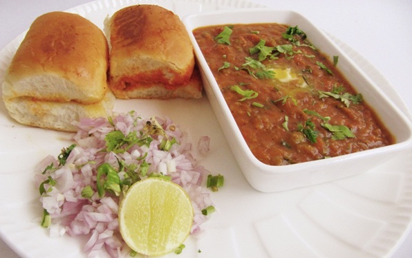 mumbai street food guide, where to get best pav bhaji in mumbai, book cheap flights online