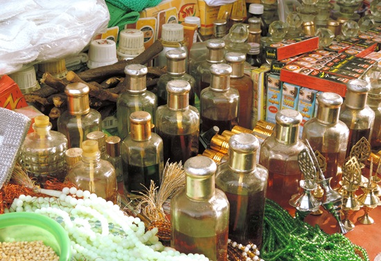 attar in old city market Hyderabad, where to buy attar near Charminar, Indian Eagle travel blog