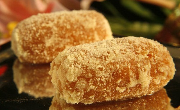 sweets of bengal, what to eat during Durga puja 