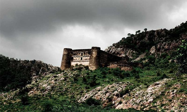 Bhangarh fort stories, offbeat India, most haunted places in India, forts of Rajasthan