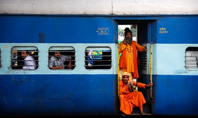 money-saving tips for backpacking, tips for budget travel, overnight train journey in India