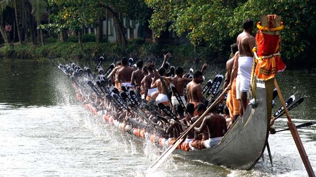 kerala backwaters, boat races in kerala, kerala onam festival