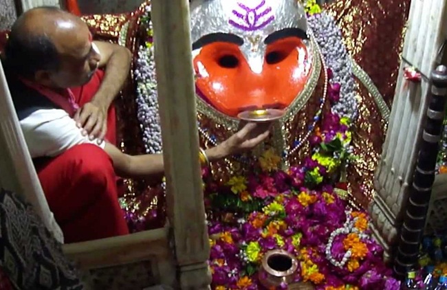 kal Bhairav Nath temple, offbeat Indian temples, unusual offerings to god in India