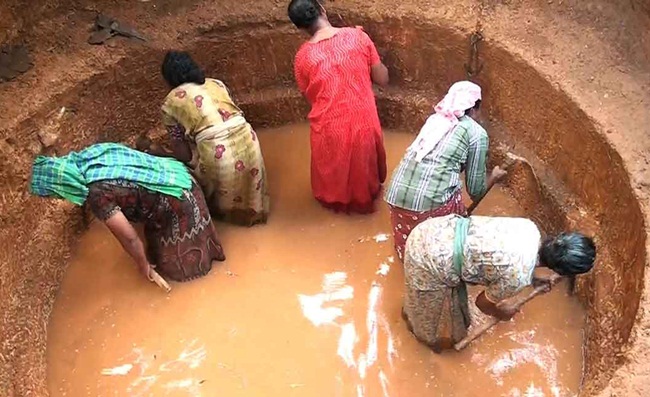 kerala water crisis, drought in India 2016, rural women life, inspirational stories of rural Indian women 