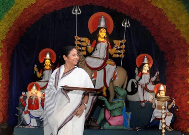 Suruchi Sangha puja, Kolkata durga puja, Mamata Banerjee durga puja song 