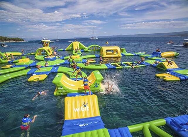 Grapevine Lake Floating Water park, Texas Grapevine Lake Altitude H20, Texas USA news